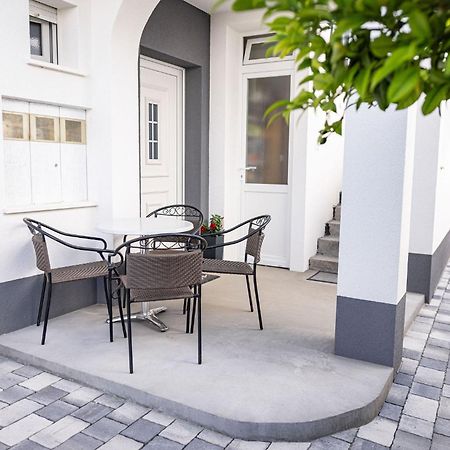 Apartments Veronika Trogir Eksteriør bilde