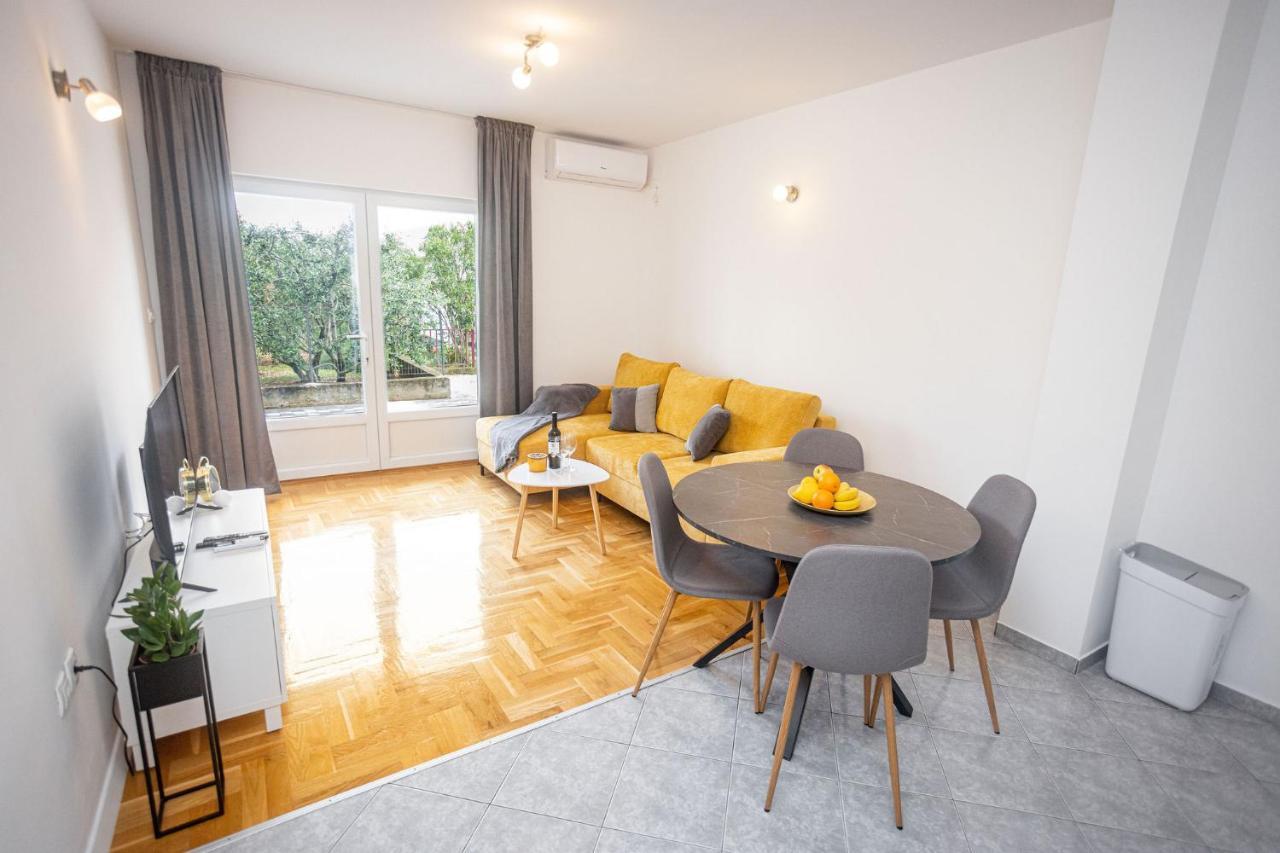 Apartments Veronika Trogir Eksteriør bilde