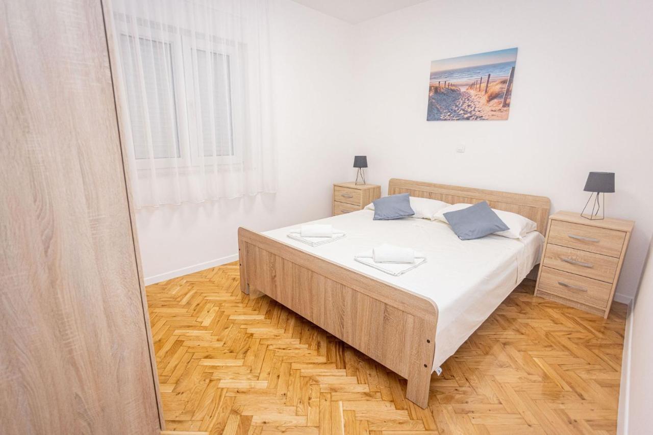 Apartments Veronika Trogir Eksteriør bilde