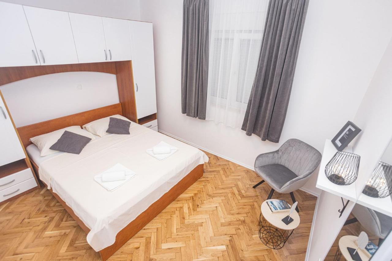 Apartments Veronika Trogir Eksteriør bilde