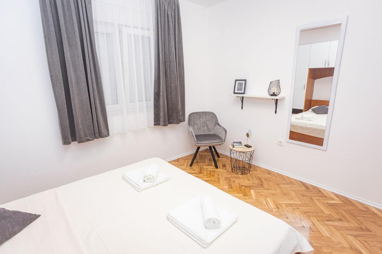 Apartments Veronika Trogir Eksteriør bilde