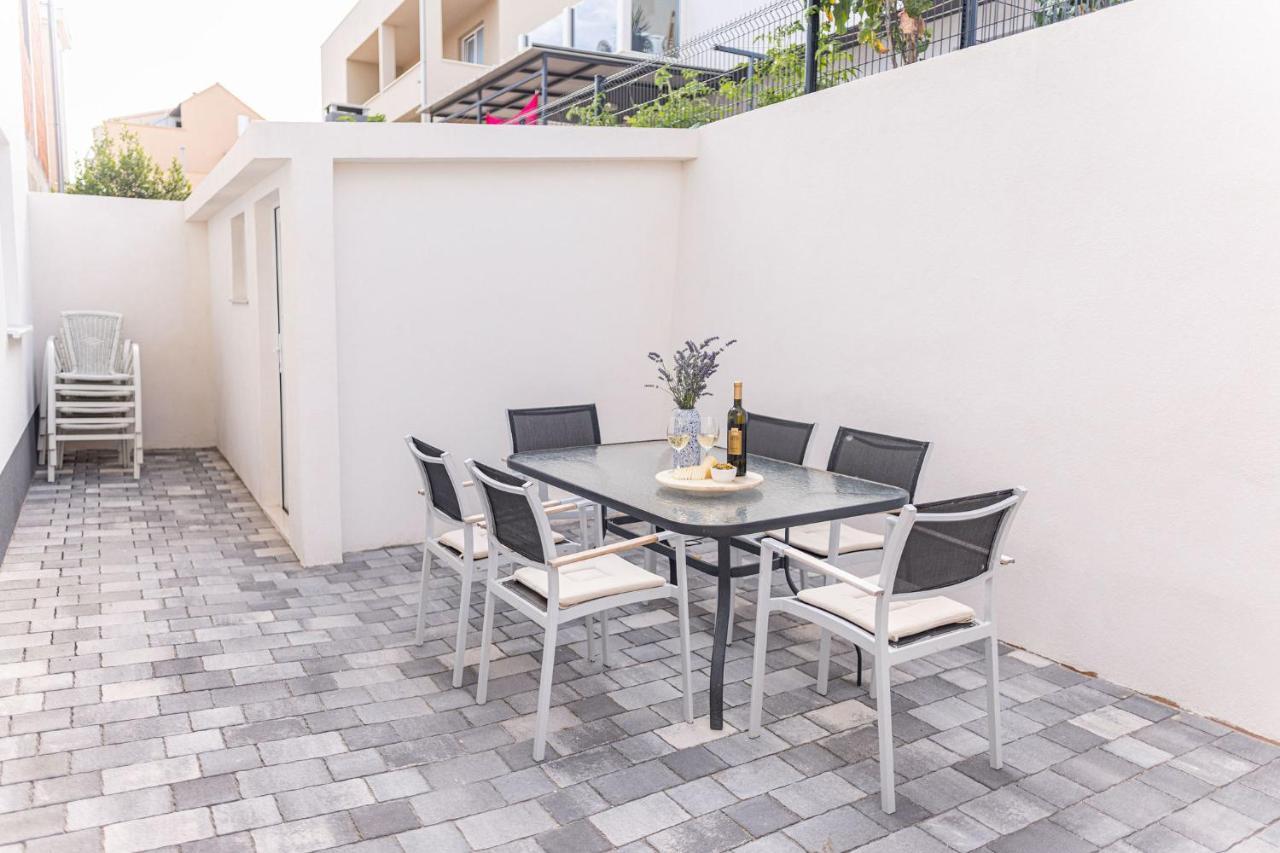 Apartments Veronika Trogir Eksteriør bilde
