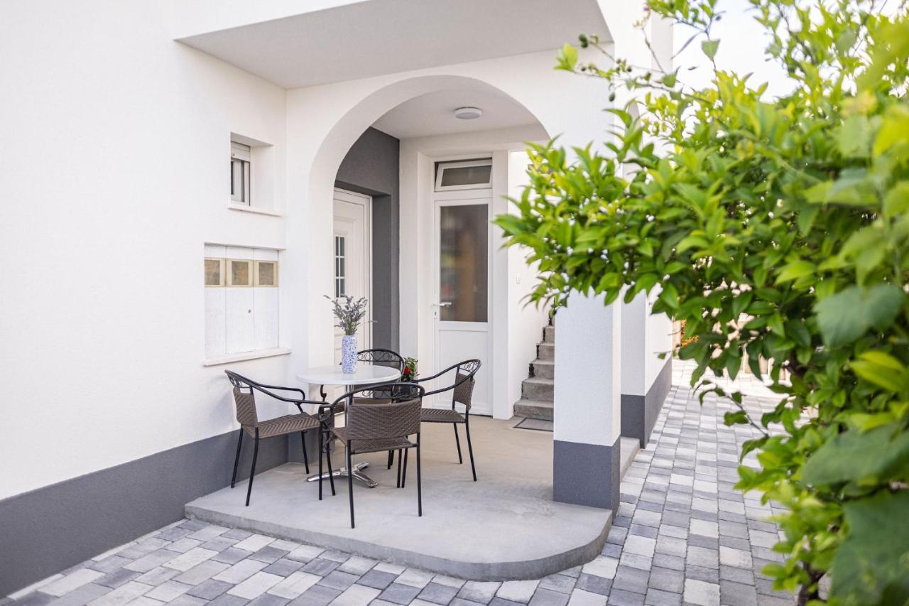 Apartments Veronika Trogir Eksteriør bilde