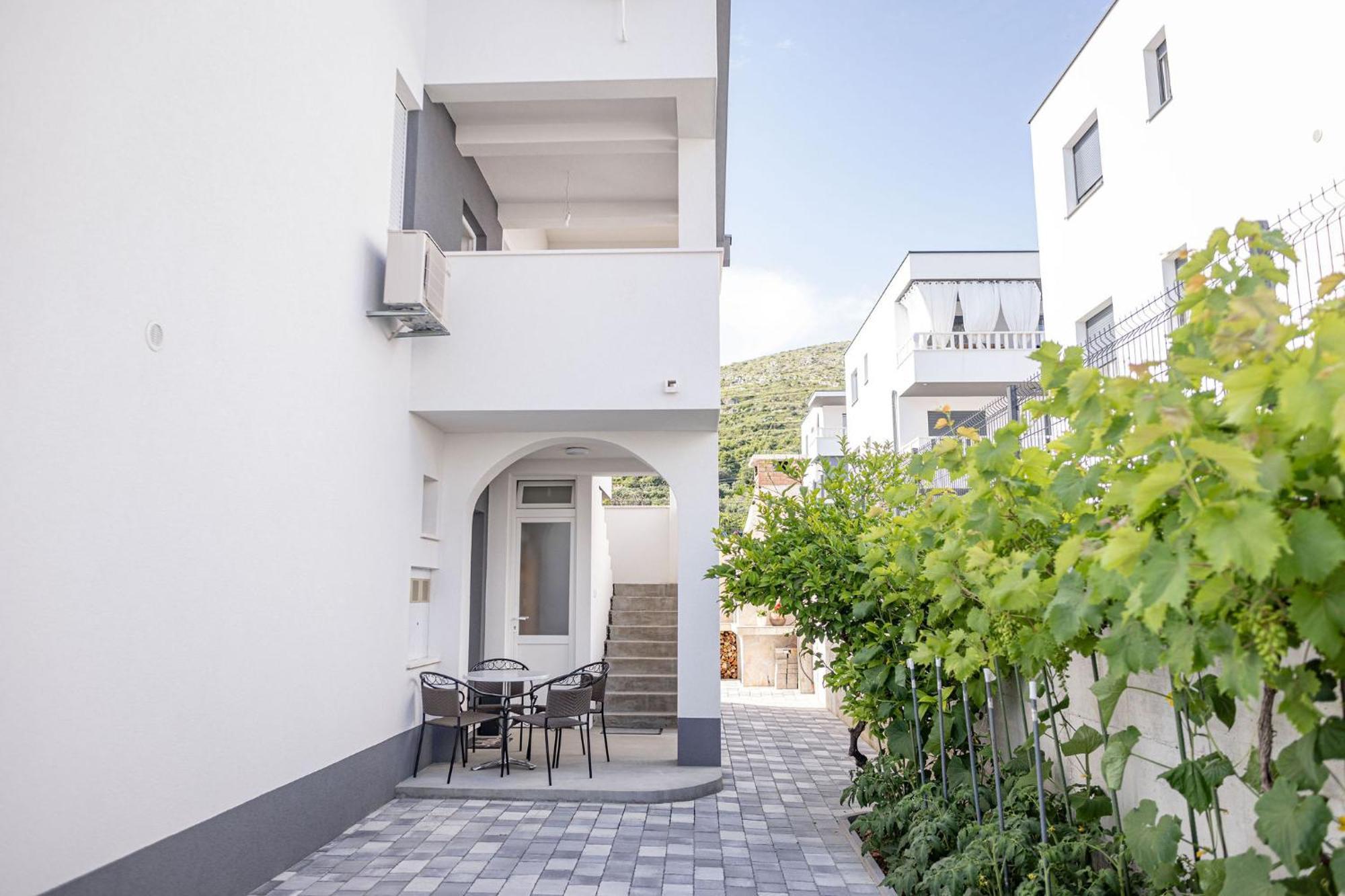 Apartments Veronika Trogir Eksteriør bilde