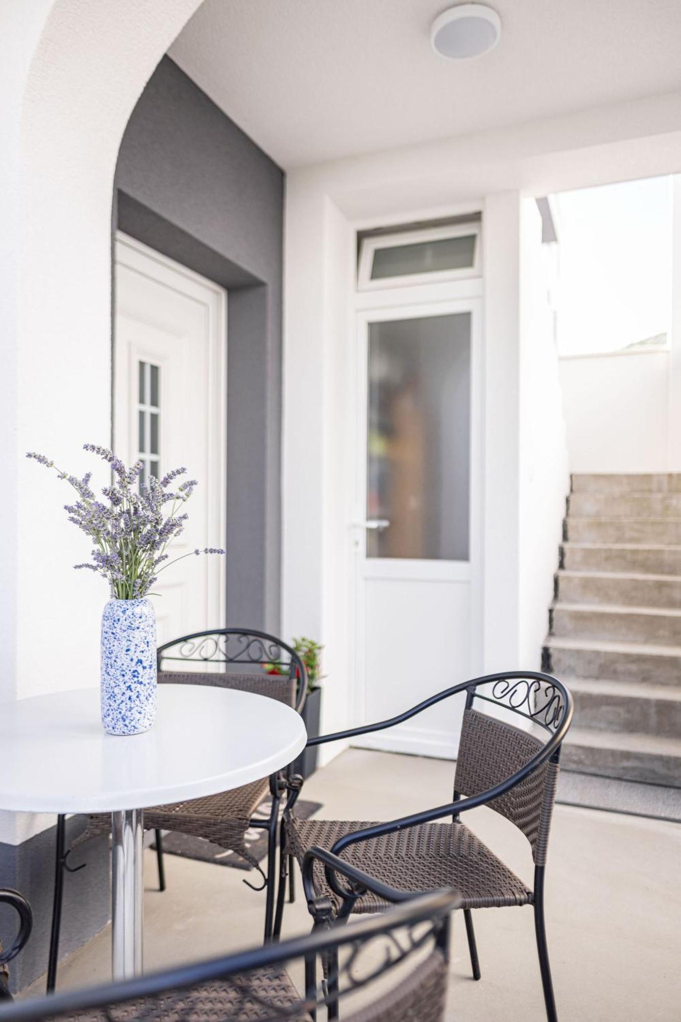 Apartments Veronika Trogir Eksteriør bilde