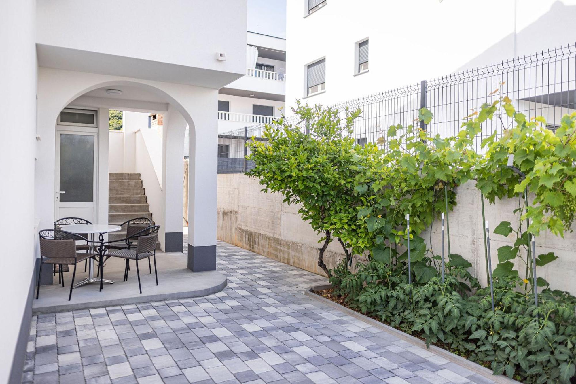 Apartments Veronika Trogir Eksteriør bilde